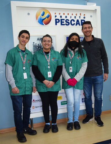 Jovens da Unidade Digicon visitam a sede do Projeto Pescar